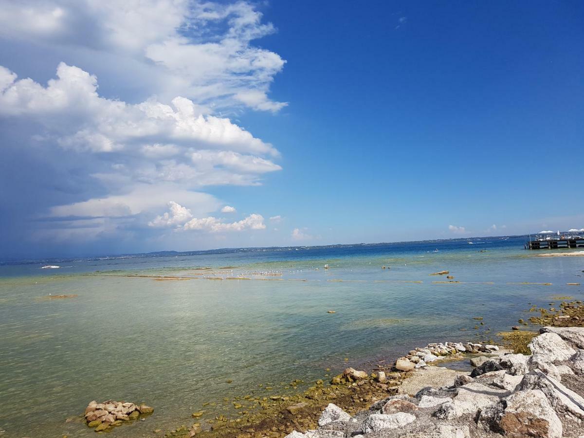 King' S Apartment Sirmione Kültér fotó
